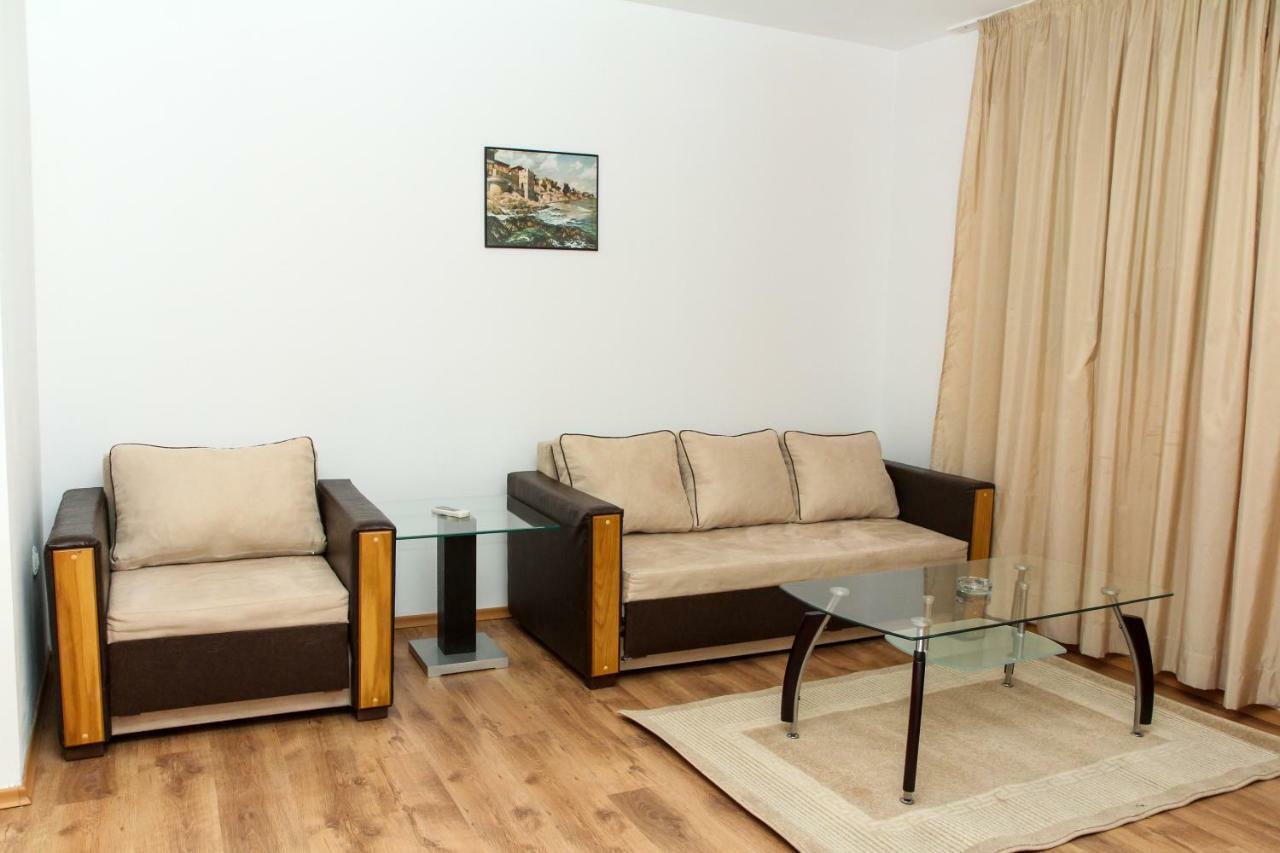 Guest Apartments Salena Slăntjev Brjag Exteriör bild