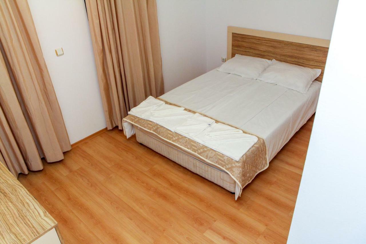 Guest Apartments Salena Slăntjev Brjag Exteriör bild