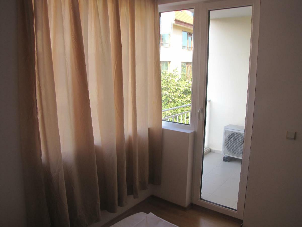 Guest Apartments Salena Slăntjev Brjag Exteriör bild