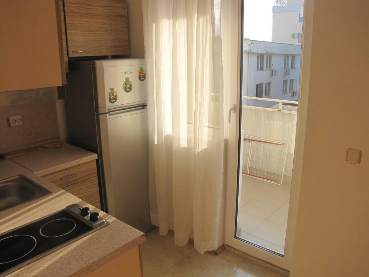 Guest Apartments Salena Slăntjev Brjag Exteriör bild