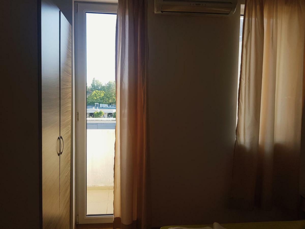 Guest Apartments Salena Slăntjev Brjag Exteriör bild