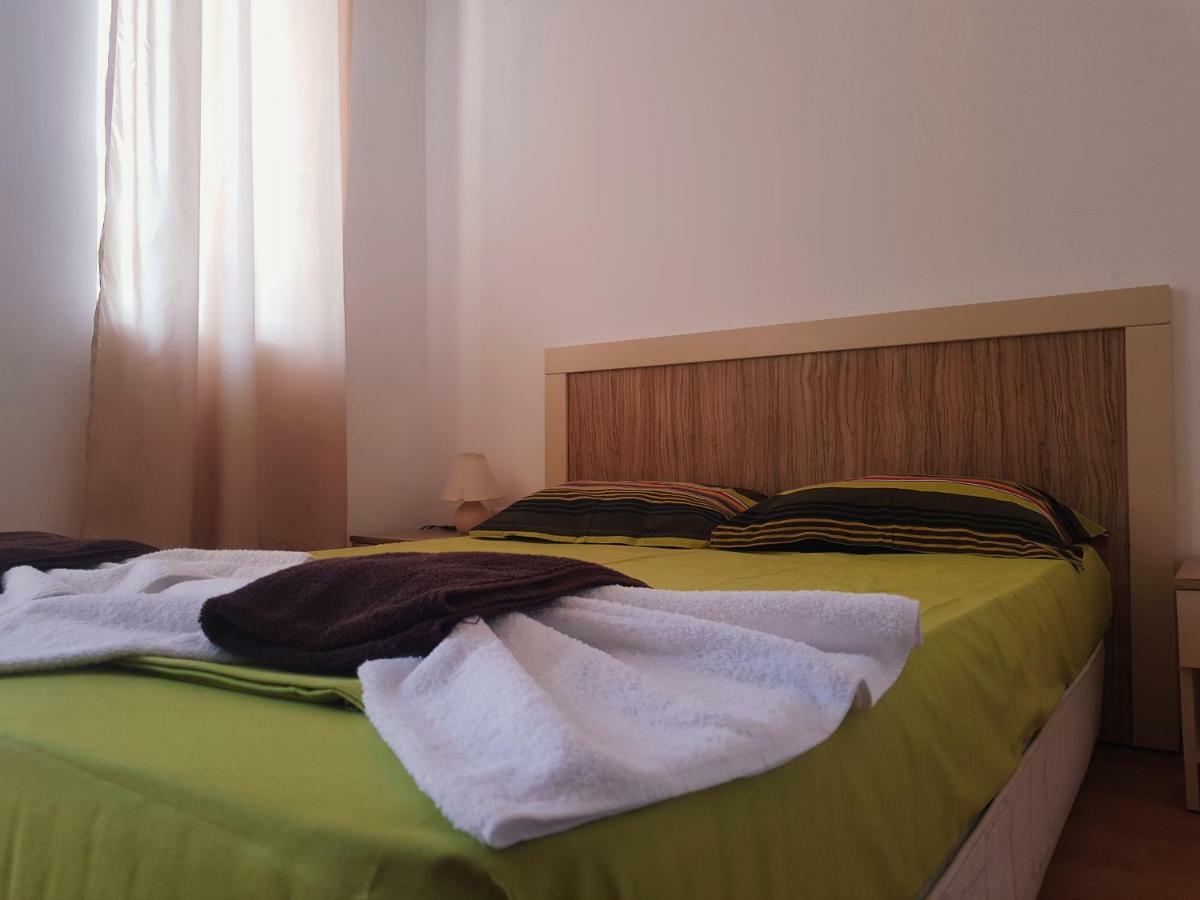 Guest Apartments Salena Slăntjev Brjag Exteriör bild