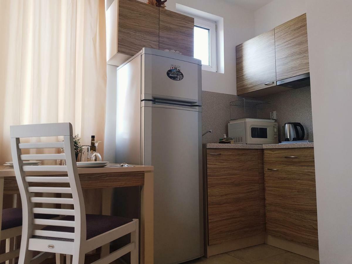 Guest Apartments Salena Slăntjev Brjag Exteriör bild