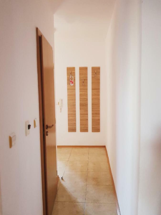 Guest Apartments Salena Slăntjev Brjag Exteriör bild